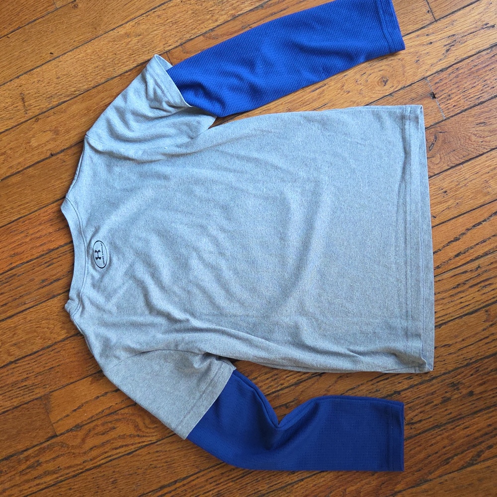3/$12 Under Armor Long Sleeved Tee (6) - Picture 6 of 6